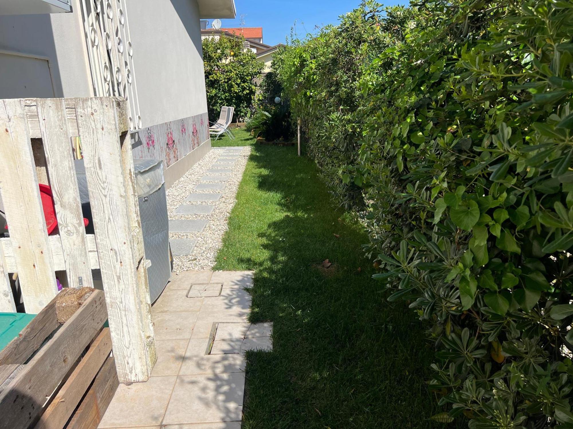 Casa Vacanze Vespucci Torre del Lago Puccini Bagian luar foto