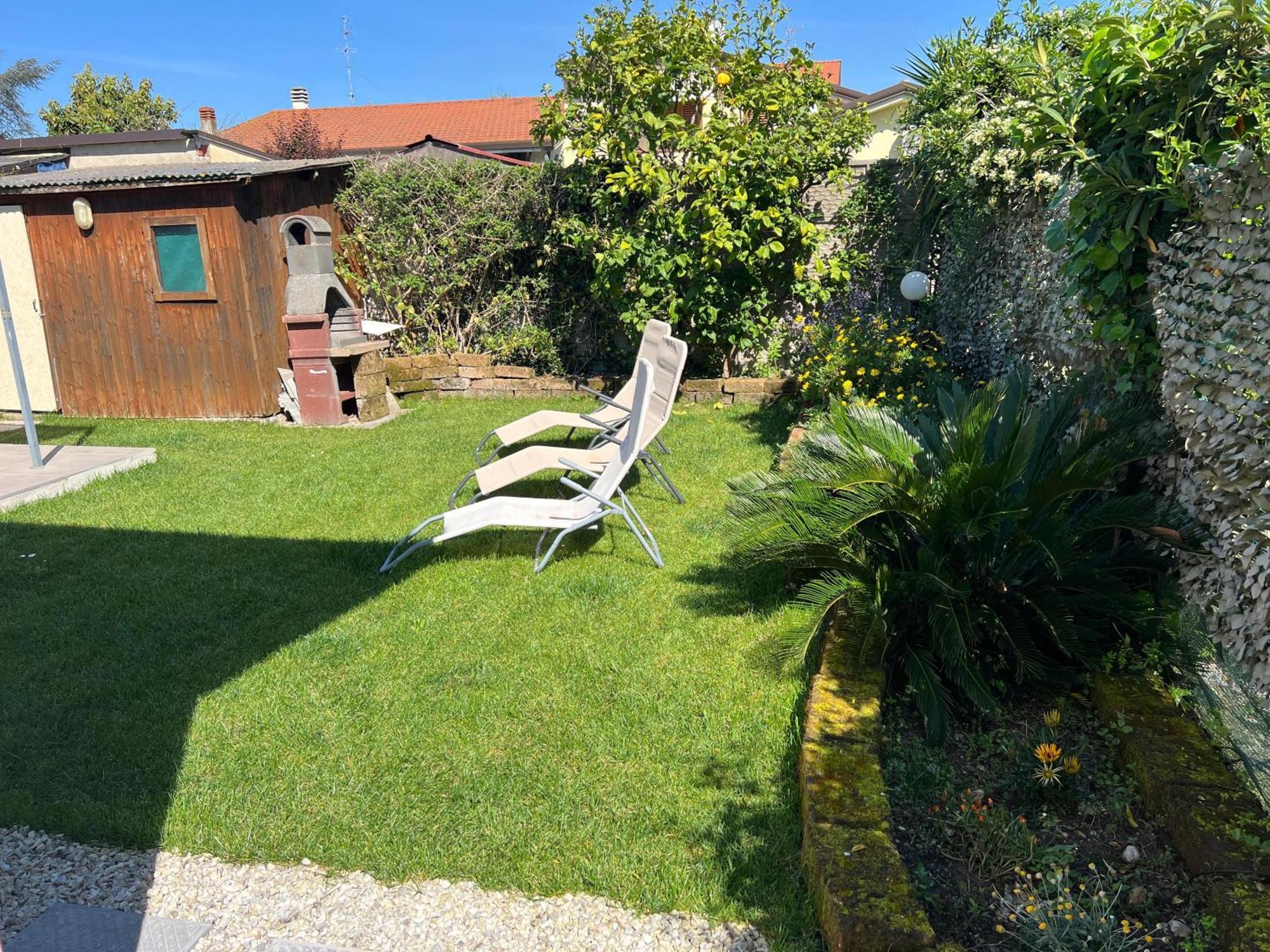 Casa Vacanze Vespucci Torre del Lago Puccini Bagian luar foto