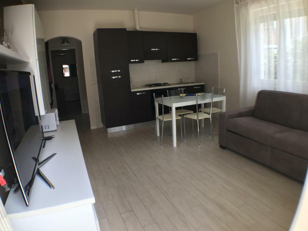 Casa Vacanze Vespucci Torre del Lago Puccini Bagian luar foto