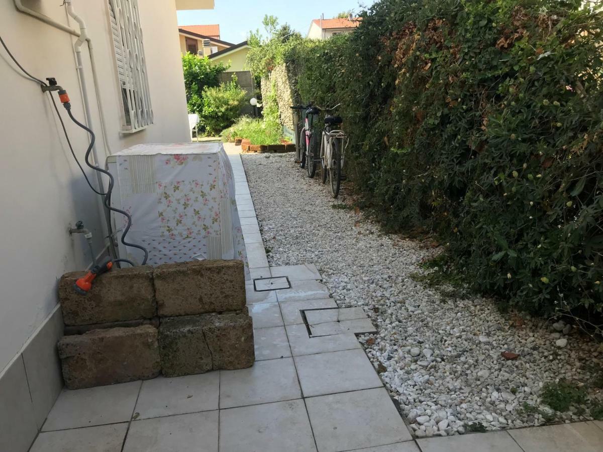 Casa Vacanze Vespucci Torre del Lago Puccini Bagian luar foto
